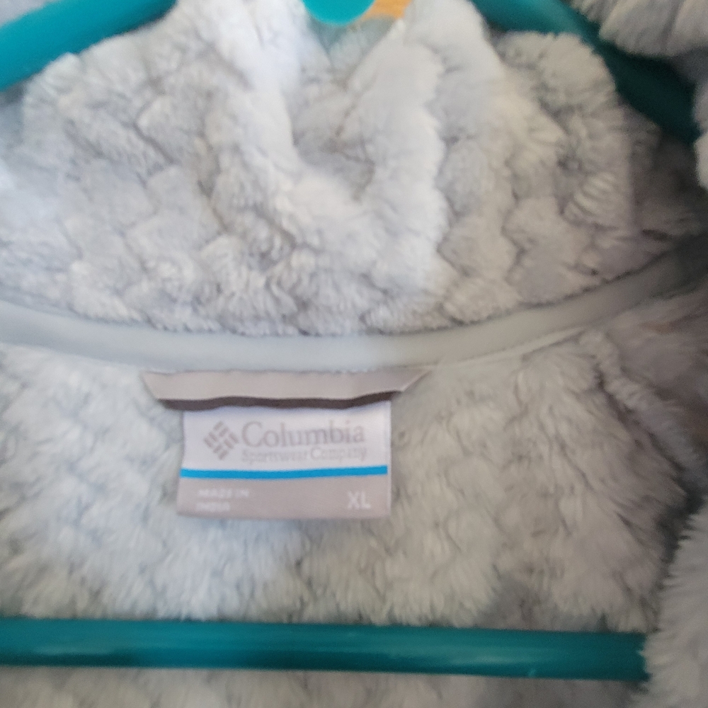 Columbia Women's Light Blue Textured Fleece Jacket - Picture 3 of 4